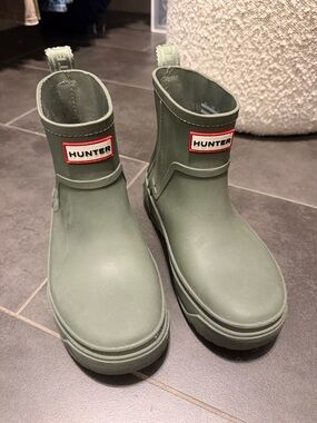 Hunter Short Olive Green Rain Boots